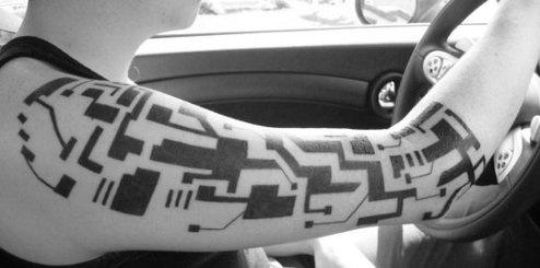  another report regarding an incredible game tattoo: a gamer and Mirror's 