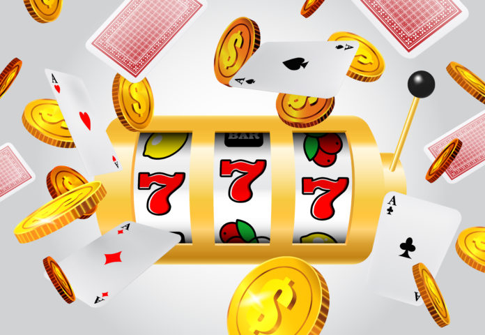 Lucky seven slot machine, flying aces and golden coins