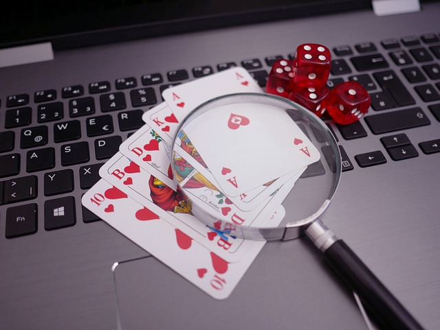 Cards, dice and a magnifier.